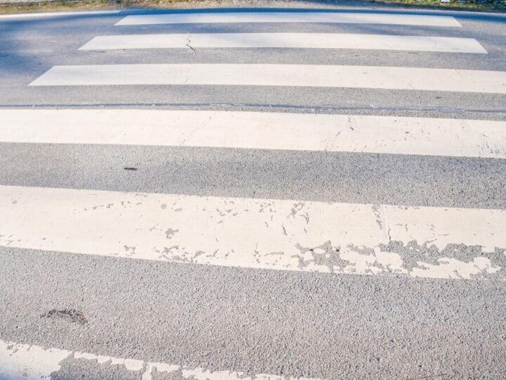 Bezpieczne powroty do szkoły: Policja dba o najmłodszych na drogach