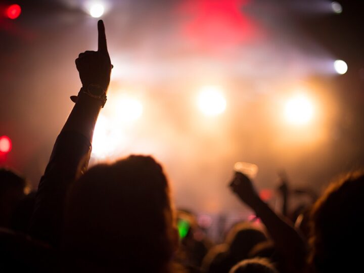 Muzyczne Pożegnanie Lata: Wspaniałe Występy w Rezydencji Zalesie
