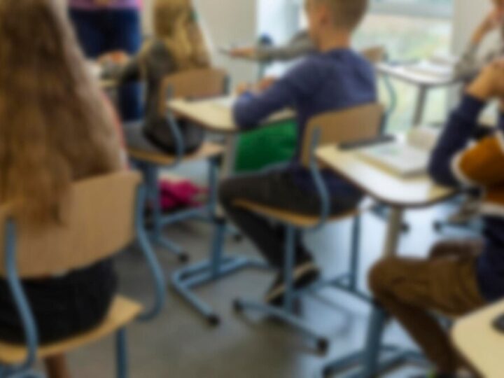 Trzecioklasiści z Konstancina-Jeziornej poznają tajniki samorządu w ratuszu