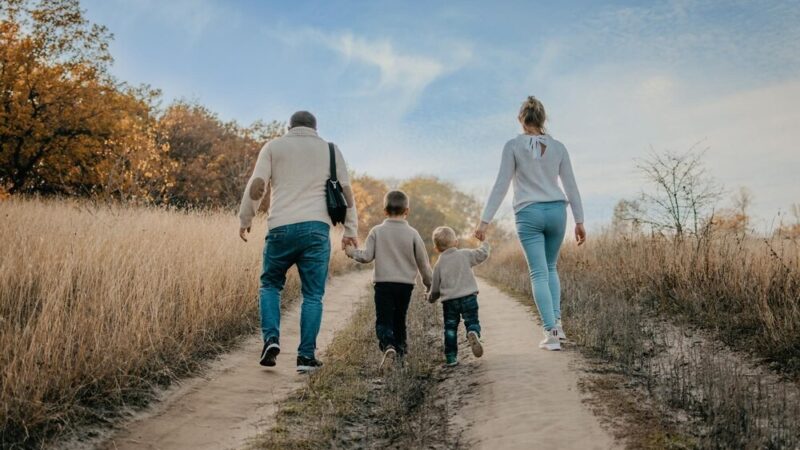 Dzień Seniora: Uhonorowanie mądrości i wkładu starszych pokoleń w społeczność