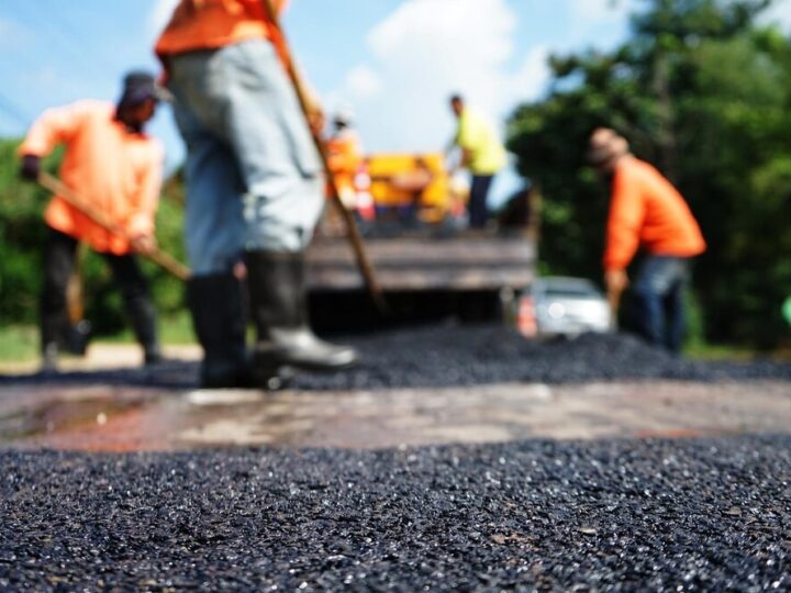 Przebudowa ulicy Długiej: Nowa droga łączy Górę Kalwarię z Moczydłowem