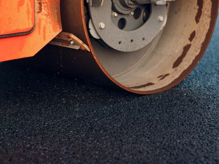 Remont i porządki na ul. Kmicica w Piasecznie