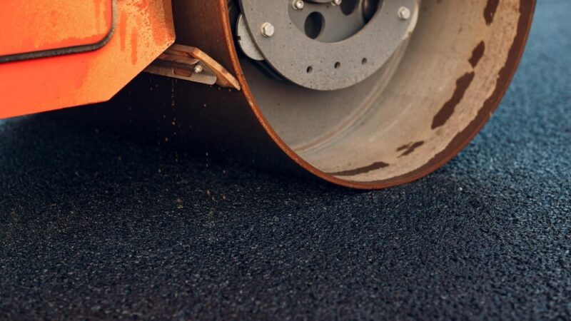 Remont i porządki na ul. Kmicica w Piasecznie