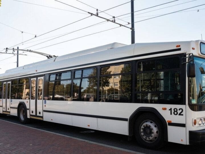 Zmiany w rozkładach autobusów na 10 i 11 listopada