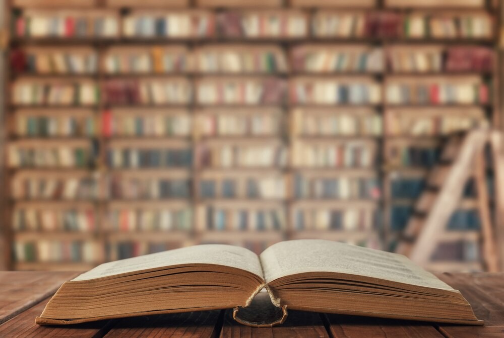 Czwartkowy Klub Książki: Moralne Dylematy w Literaturze