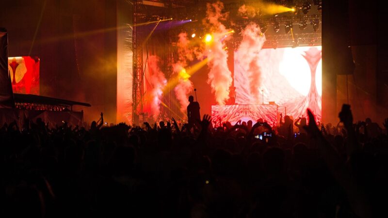 Gitarowa podróż z The Shadows w Zalesiu Górnym