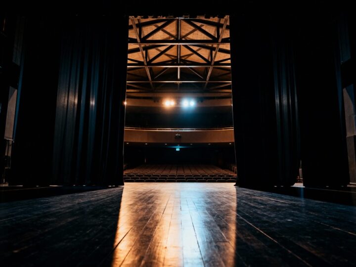 Teatr Etna z Piaseczna triumfuje na festiwalu w Warszawie zdobywając Złoty Galimatias