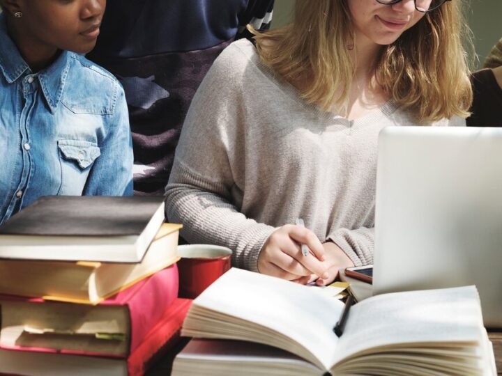 Kurs Komputerowy dla Seniorów: Nowa edycja w Piasecznie już wystartowała!