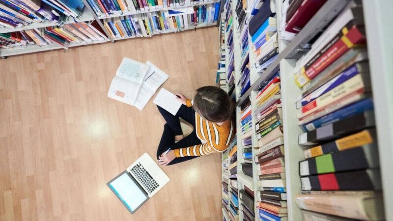 Nowe boisko dla SP4 Słomczyn – gmina inwestuje w przyszłość uczniów!