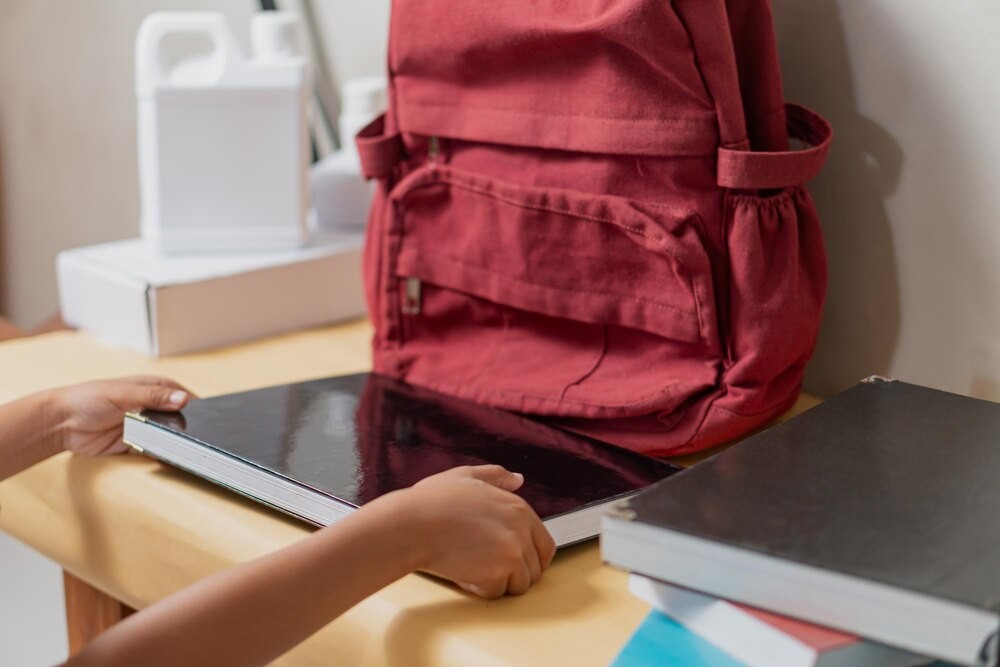 Karnawałowa magia w Multicentrum: przedszkolaki tworzą kolorowe maski