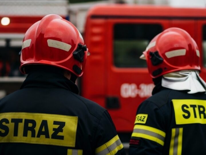 Tarczyn z nowym średnim wozem ratowniczo-gaśniczym