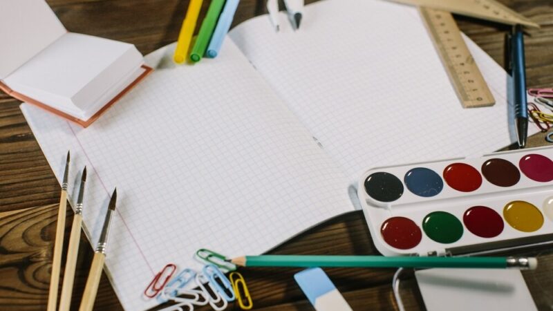 Mrozy nie zatrzymają powrotu do szkoły: co muszą wiedzieć rodzice?