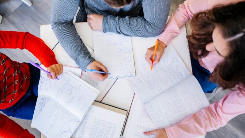 Przedszkolaki z radością poznają tajniki urzędów!