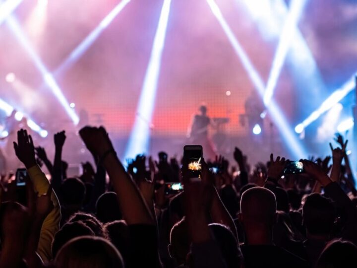 Sztuka w dialogu: wieczór poezji i wizualnych emocji