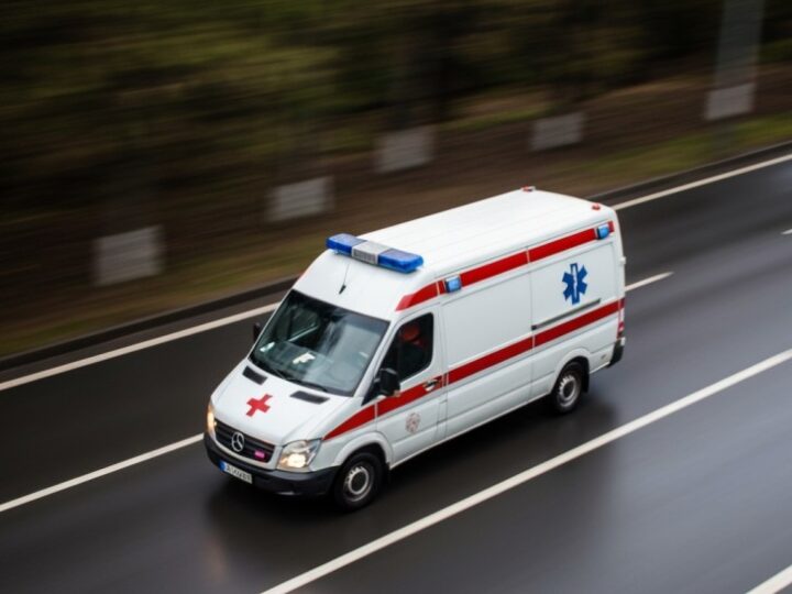 Zimowe spacery w Konstancinie: lód może być zdradliwy!