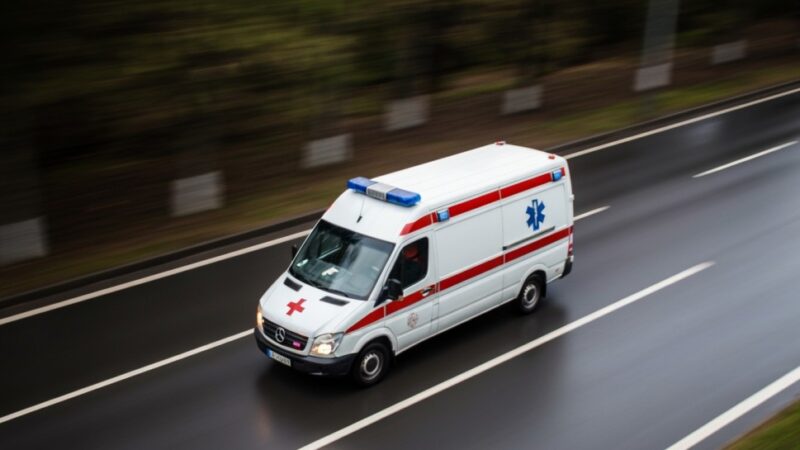 Zimowe spacery w Konstancinie: lód może być zdradliwy!