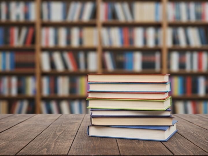 Miłość w literaturze: Czwartkowy Klub Książki w kwietniu 2026