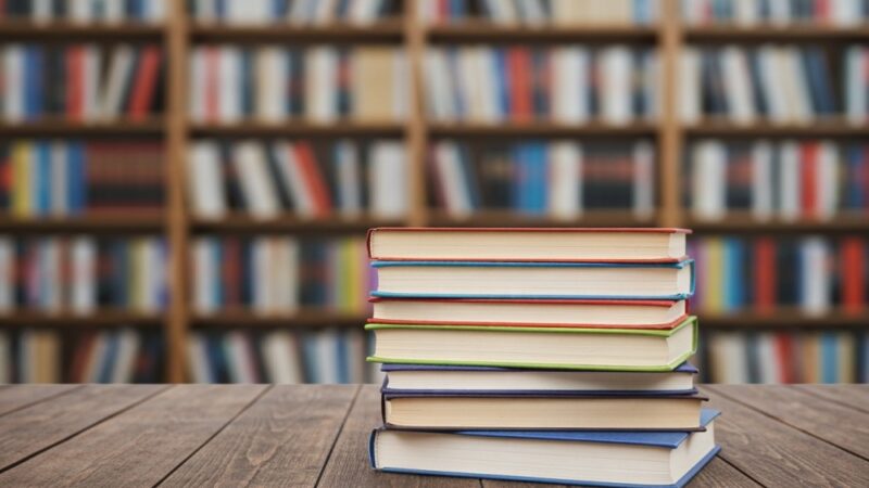 Miłość w literaturze: Czwartkowy Klub Książki w kwietniu 2026