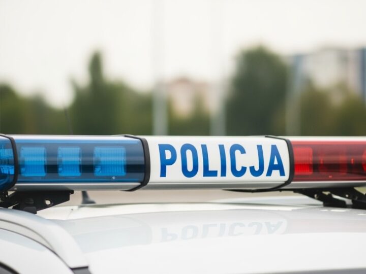 Zatrzymana po latach ucieczki: 43-latka z sześcioma listami gończymi w rękach policji
