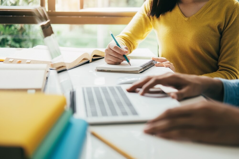 Kurs komputerowy dla seniorów – startuj z podstawami!