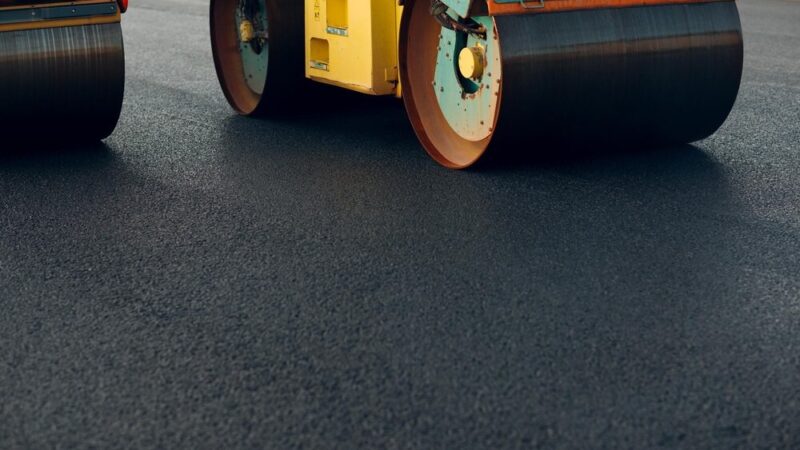 Nowa infrastruktura w Konstancinie-Jeziornie: budowa dróg i chodników rusza!