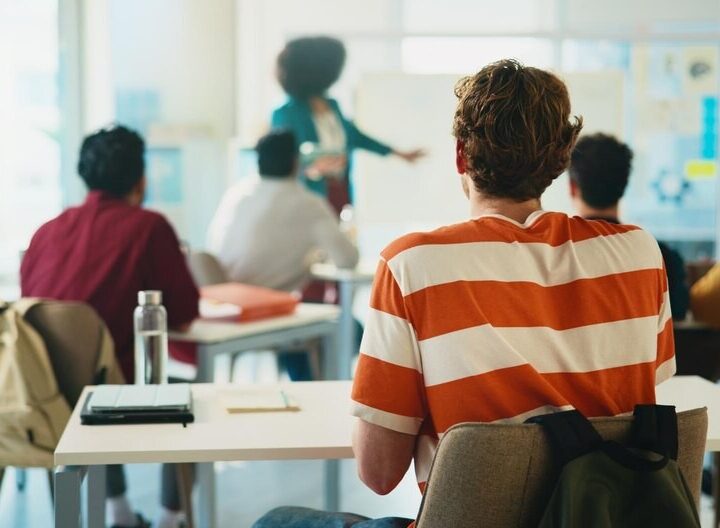 Wielkanocne zwyczaje odkrywane przez uczniów w bibliotece