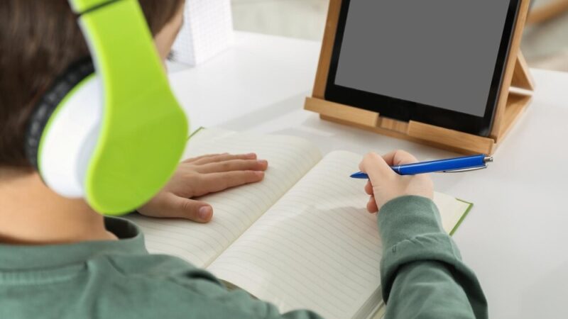 Remonty szkół w gminie Prażmów: nowoczesne wnętrza na nowy rok szkolny