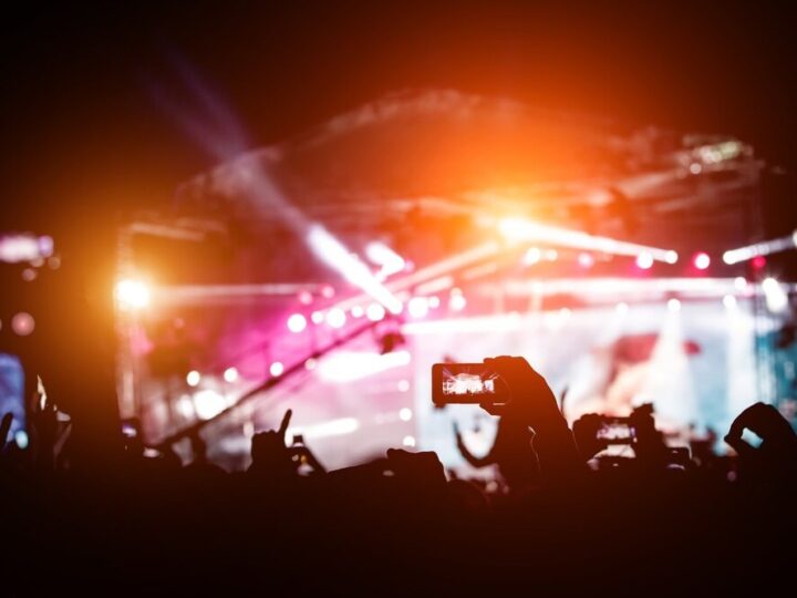 Zumba z Martą: Przyjdź na taneczną przygodę dziś o 20:00!