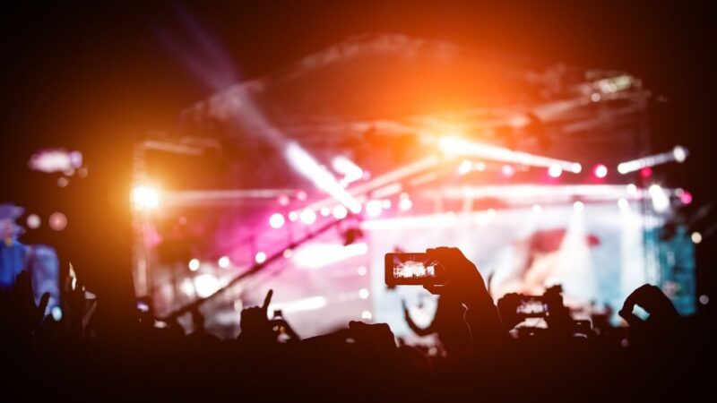 Zumba z Martą: Przyjdź na taneczną przygodę dziś o 20:00!