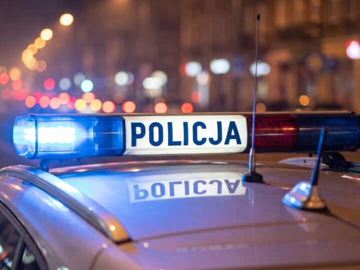 Mężczyzna wyrzucił narkotyki przez okno – trafił do aresztu na 3 miesiące