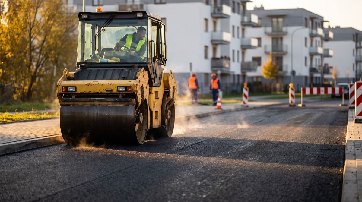 Nowe remonty dróg w Konstancinie-Jeziornie: co nas czeka w nadchodzących tygodniach?