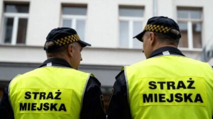 Tarczyn: większy ruch przy cmentarzach